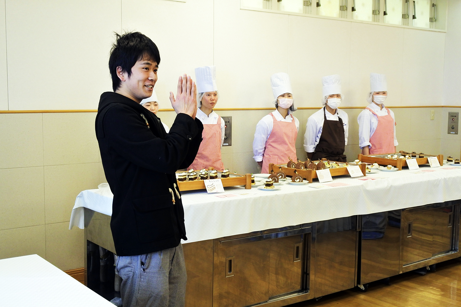 ケーキバイキング