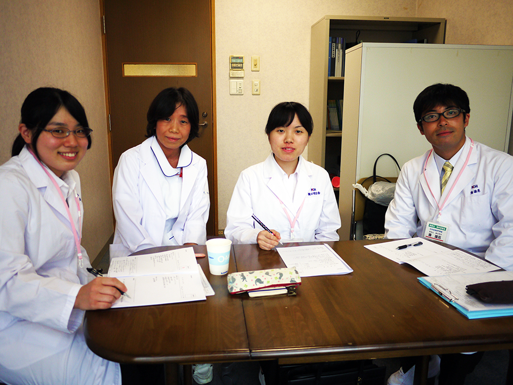 日本栄養専門学校 学生校外実習風景