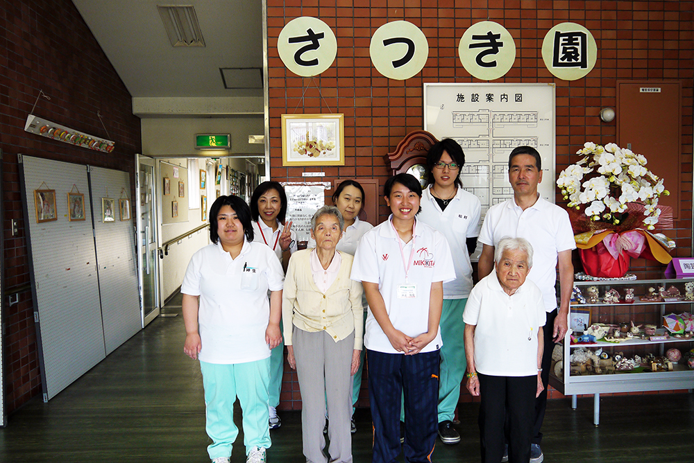 日本栄養専門学校 学生校外実習風景